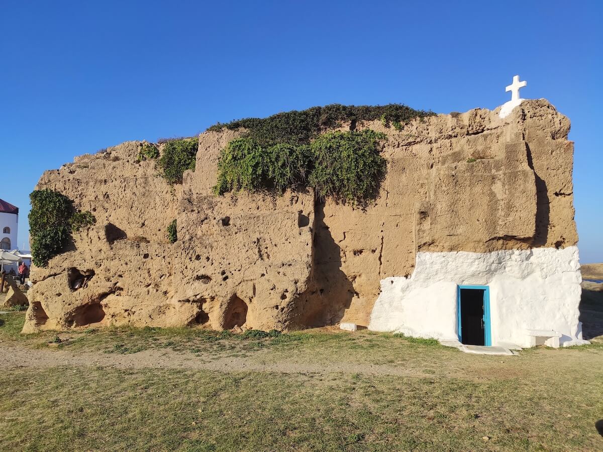 εκκλησακι αγιου νικολαου σκυροσ